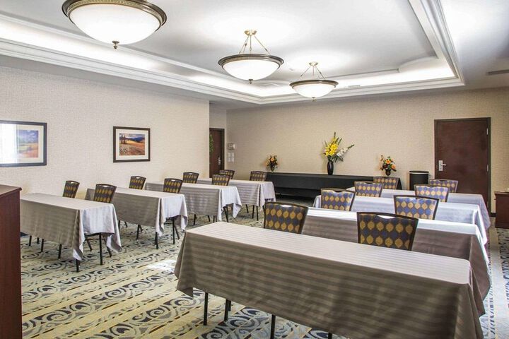 Quality Inn Schaumburg - Chicago near the Mall