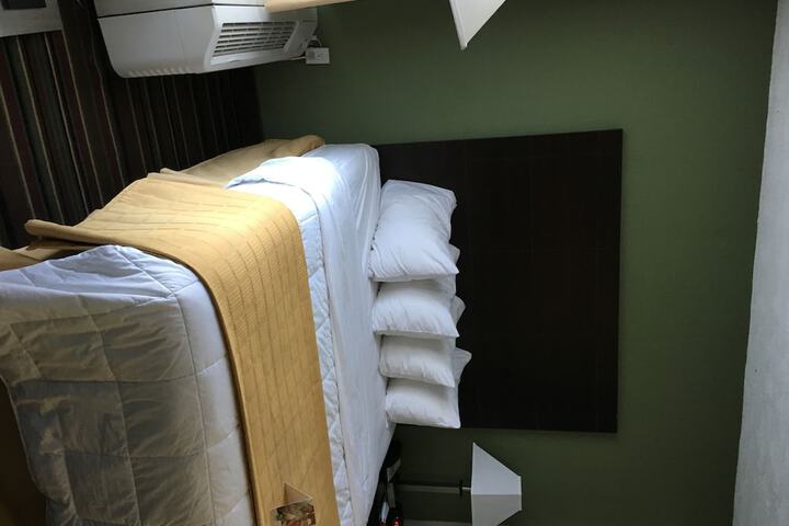 Room 48 of 57
