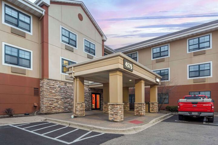 Hotel 2 of 27