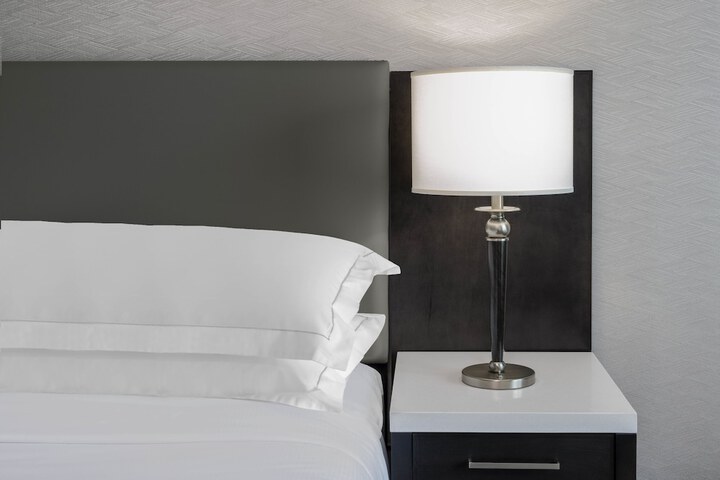 Room 15 of 51