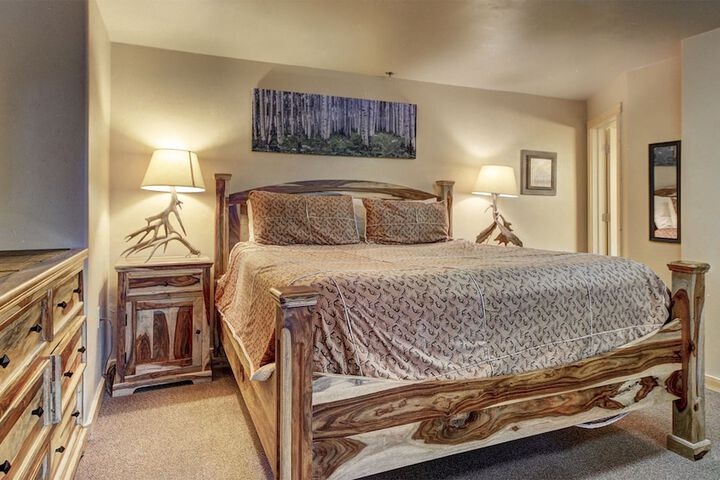 Eagle Fire Lodge & Cabins