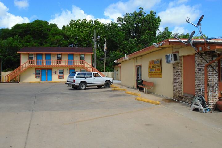 Town House Motel