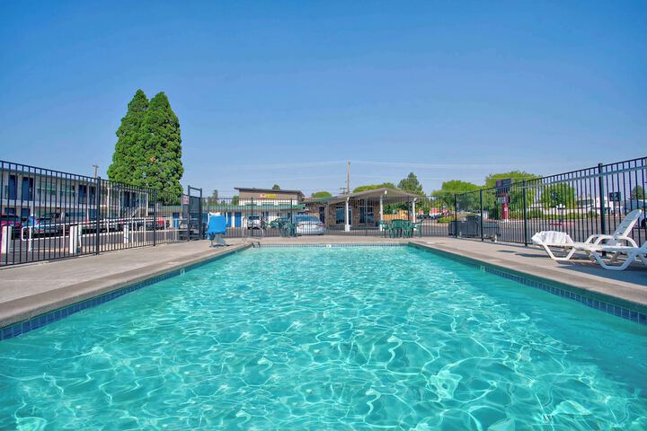 Pool 6 of 34