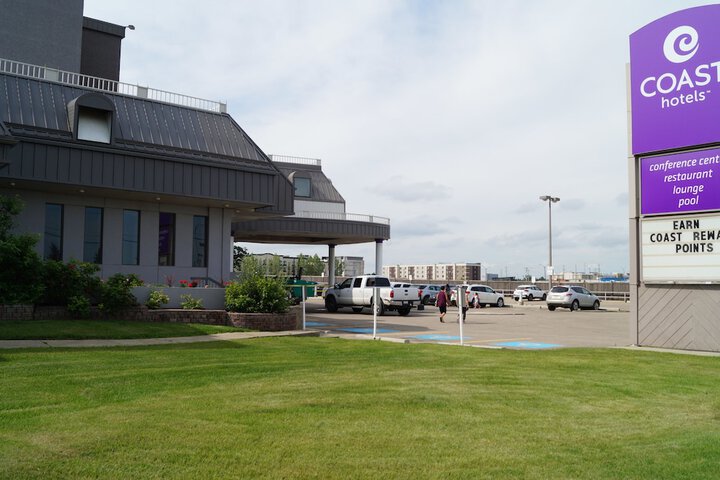 Hotel 5 of 106