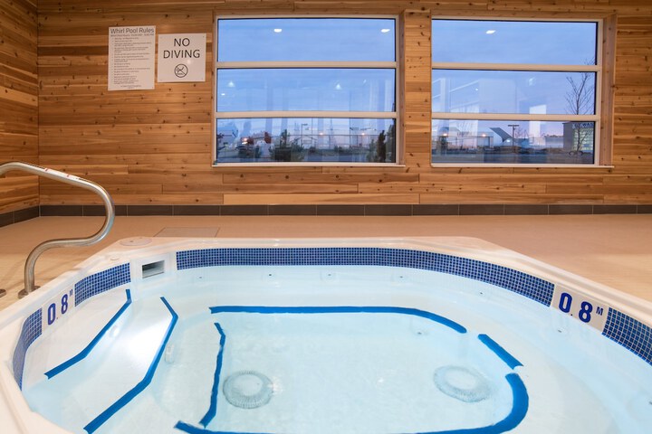 Pool 12 of 61