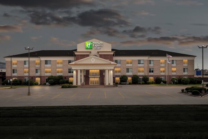 Holiday Inn Express & Suites Vandalia by IHG