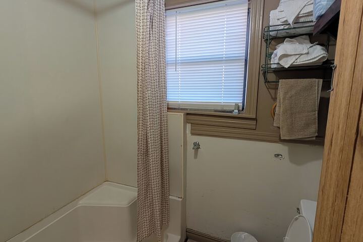 Cedarvale Cabins at Turner Falls