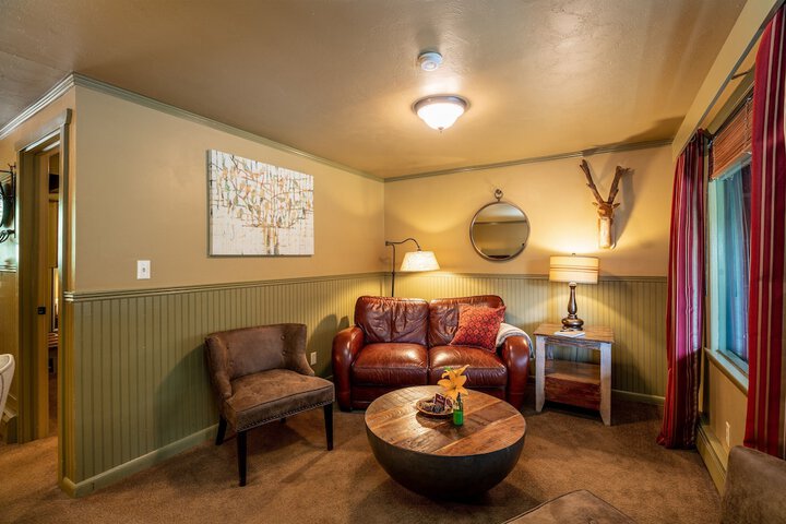 Room 155 of 218
