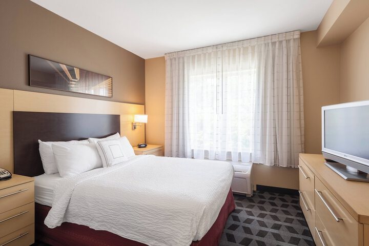 Room 15 of 29