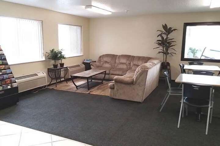 Economy Inn
