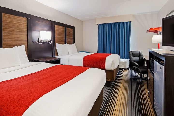 Room 14 of 25