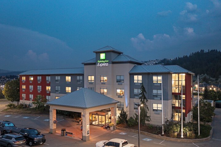 Hotel 3 of 53