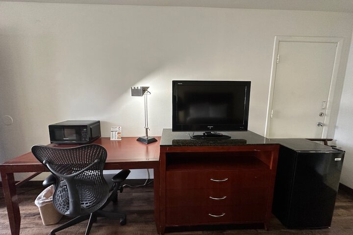 Room 11 of 22