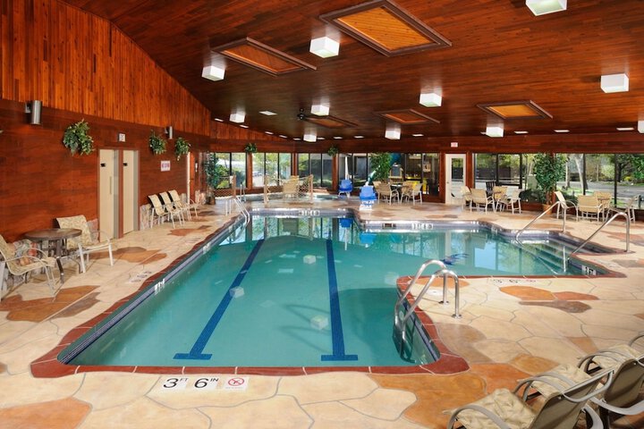 The Pointe Hotel and Suites