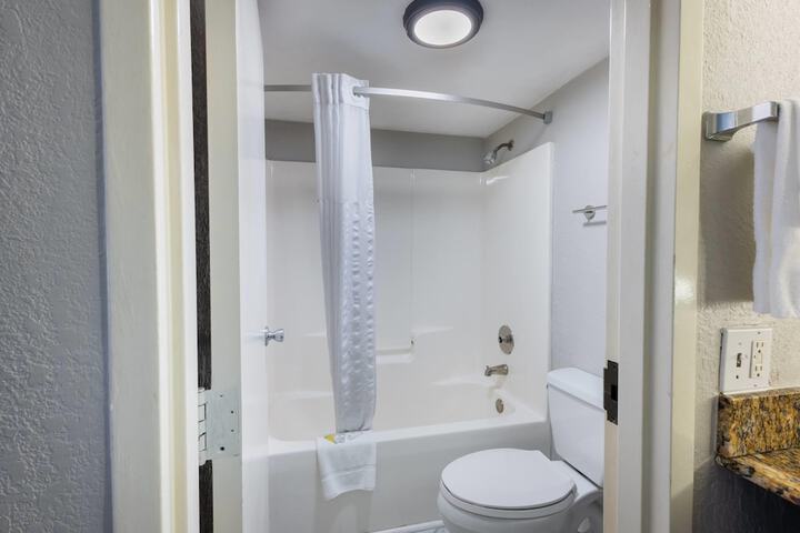 Days Inn by Wyndham Port Charlotte / Punta Gorda