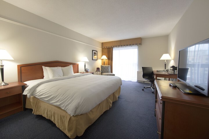 Room 30 of 42