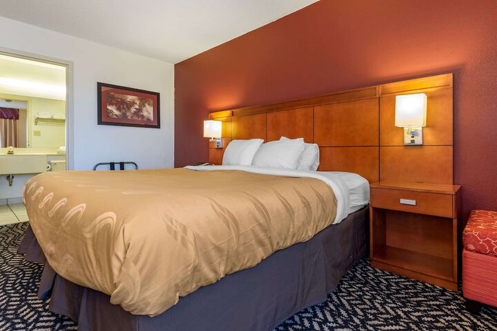 Room 21 of 35