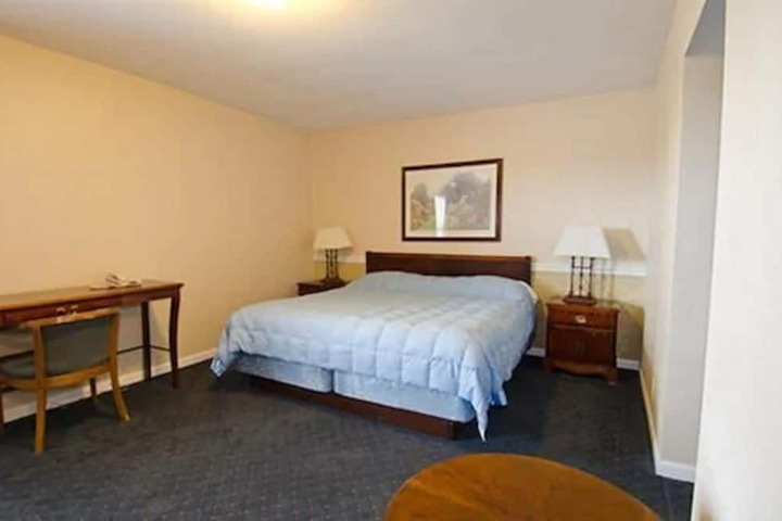 Room 19 of 25