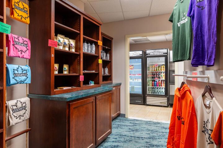 Comfort Inn & Suites Near Burke Mountain