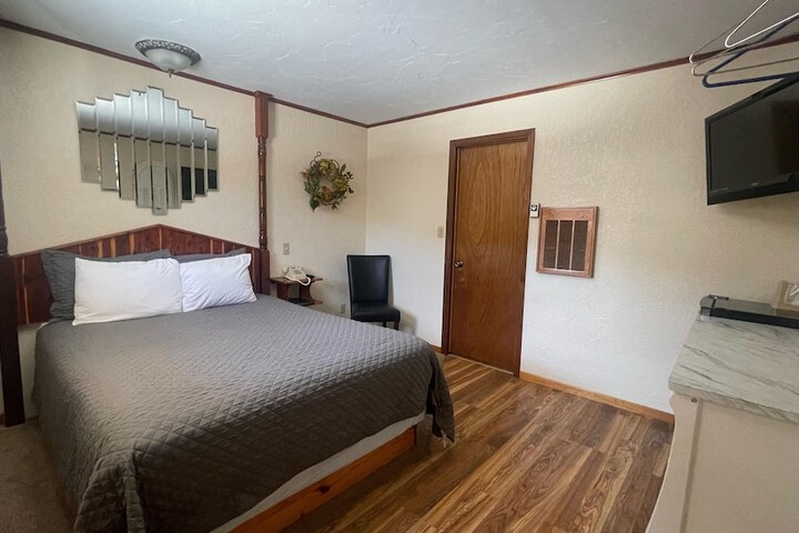 Room 21 of 54
