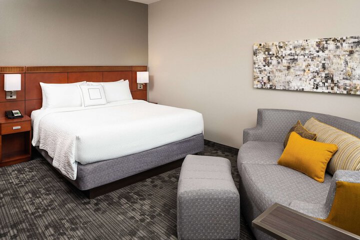 Room 8 of 29
