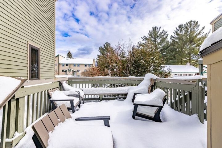 Telemark 5 4 Bedroom Condo by RedAwning