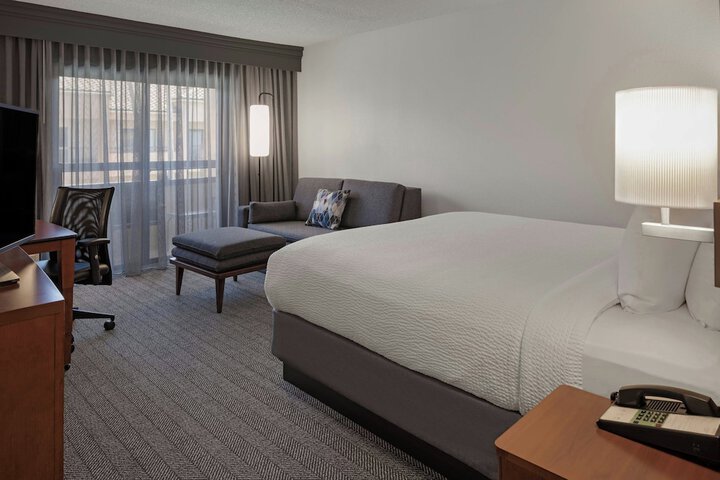 Courtyard by Marriott Anaheim Buena Park