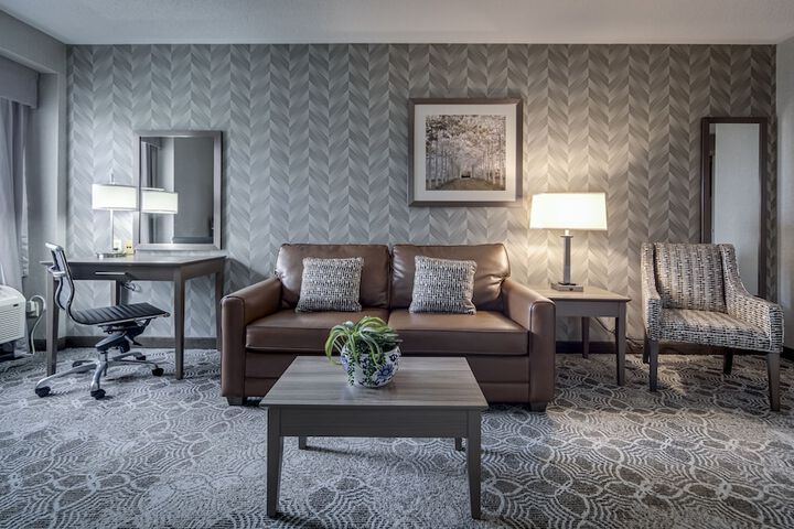 Room 17 of 60