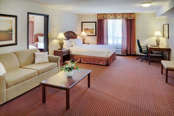 Pomeroy Inn & Suites Hotel Dawson Creek