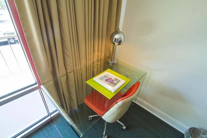 Room 8 of 30