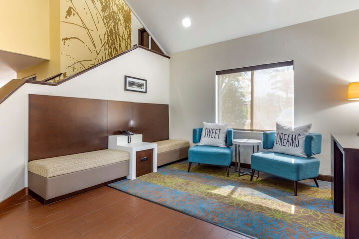 Hotel Interior 10 of 65