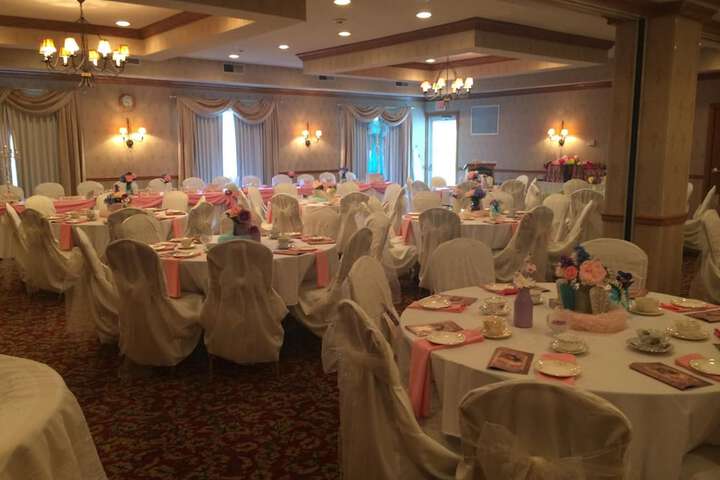 Coshocton Village Inn and Suites