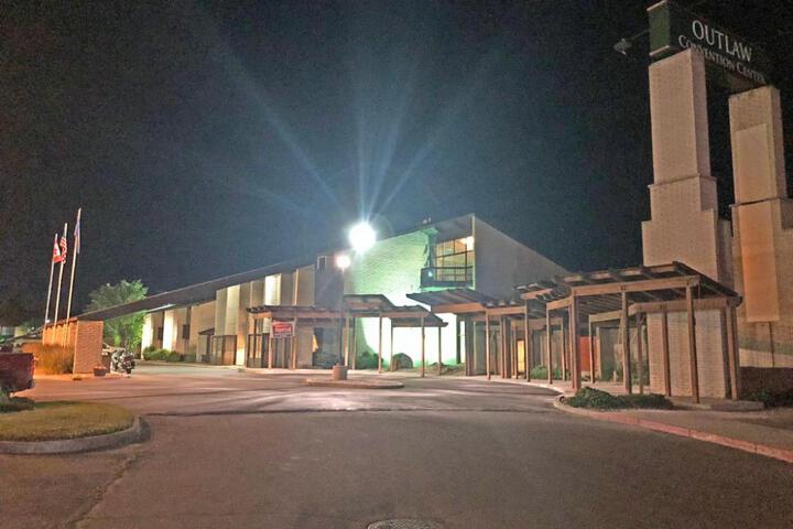 FairBridge Inn Suites & Outlaw Conference Center  Kalispell