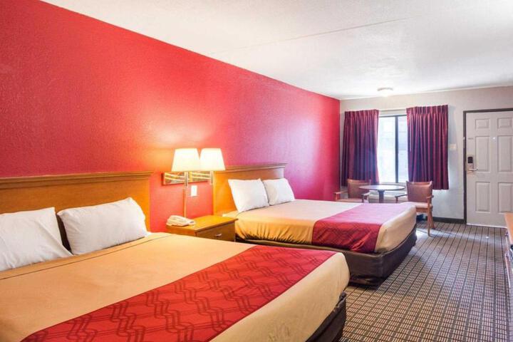 Econo Lodge Wichita Falls Downtown