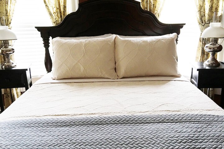 Baldwinsville B & B