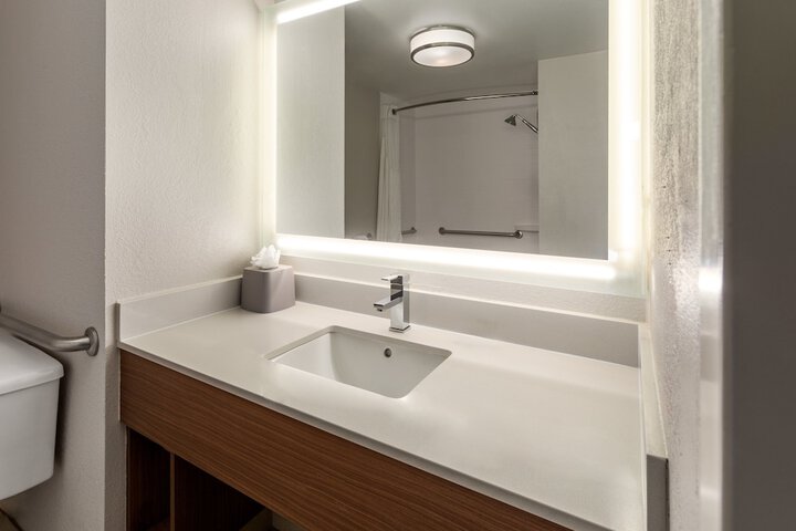 Holiday Inn Express New Albany - Louisville NW by IHG