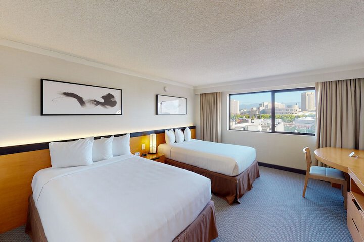 Room 11 of 29