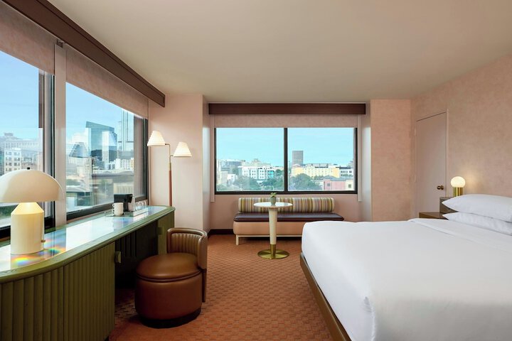 Room 49 of 93