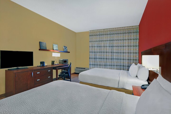 Room 21 of 47