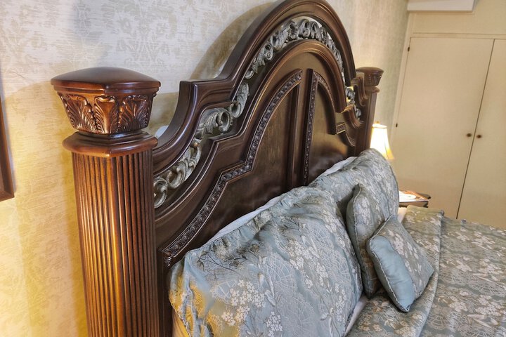 Montague Inn