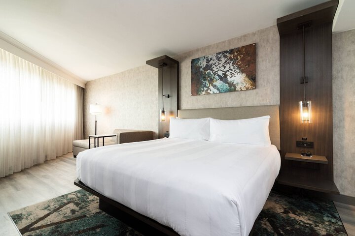 Room 46 of 98