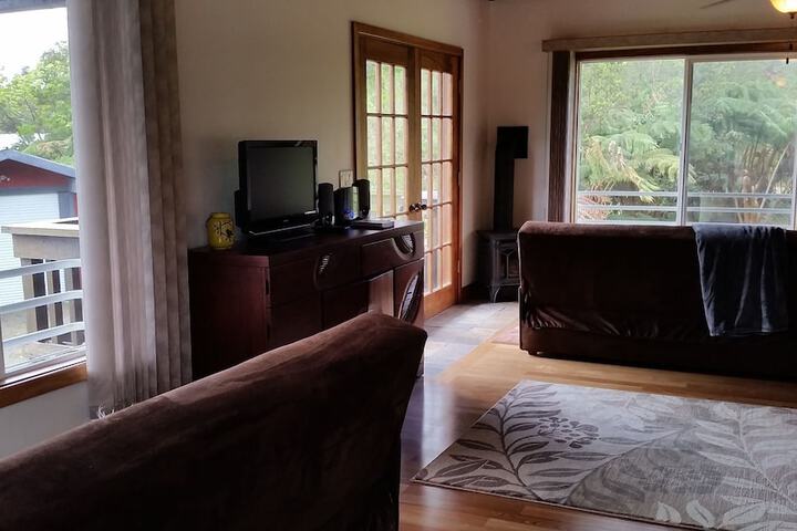Volcano Acres Ranch B & B