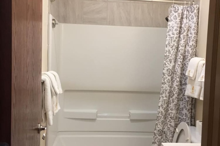 Room 10 of 23