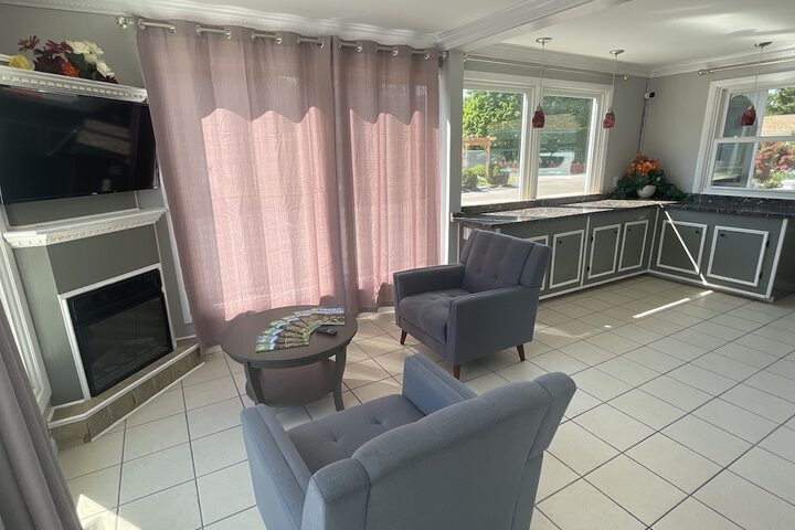 Aquastar Inn