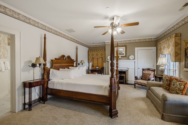 Room 34 of 46