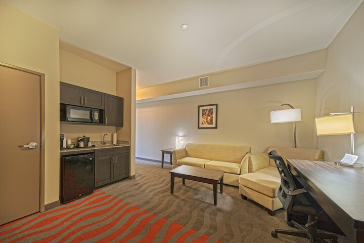 Room 39 of 65