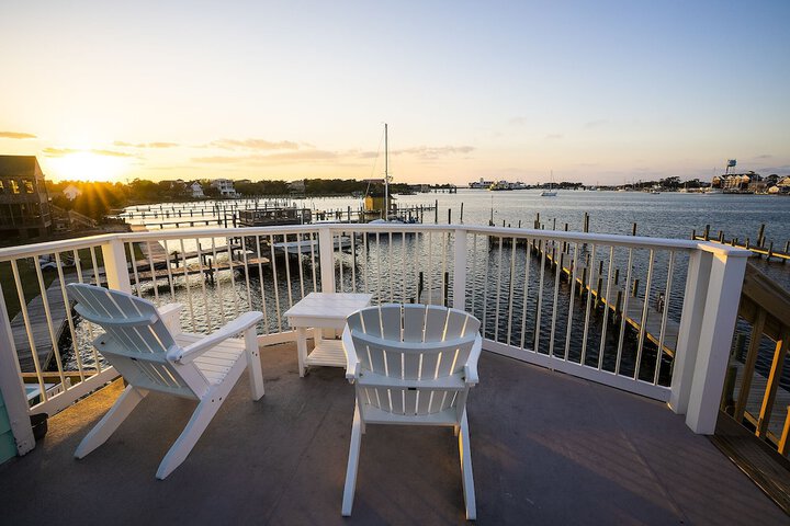 Ocracoke Harbor Inn