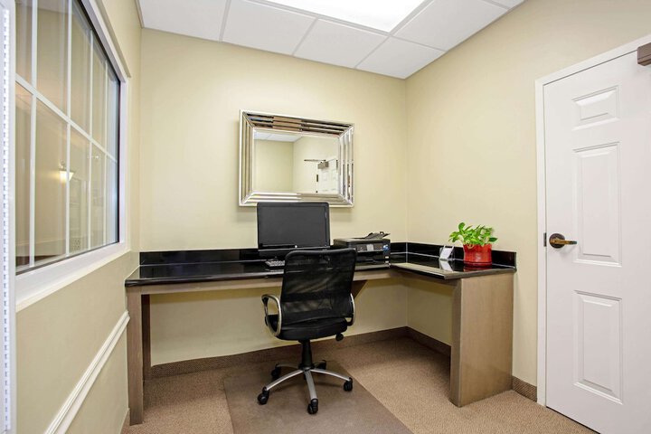 Business Center 78 of 78