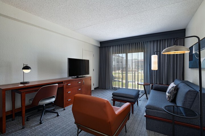 Courtyard by Marriott Fort Worth University Drive