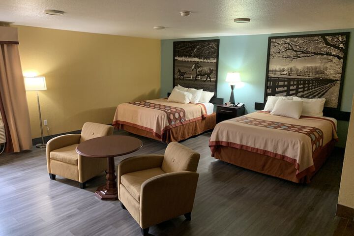 Super 8 by Wyndham Richmond